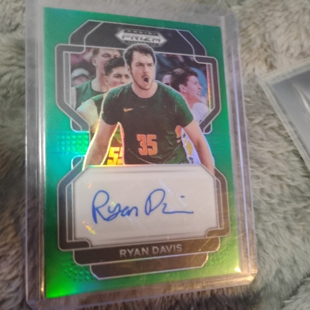 4 Basketball rookie Autos